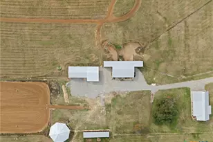 452 County Rd 470, Chilton, TX 76632 - Photo 27