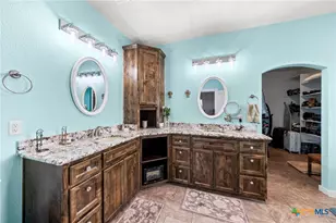 452 County Rd 470, Chilton, TX 76632 - Photo 15