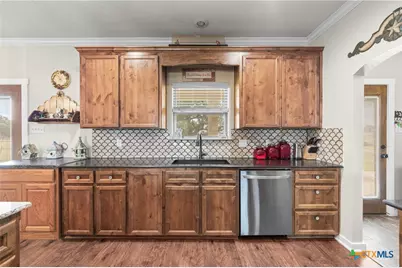 452 County Road 470, Chilton, TX 76632 - Photo 9