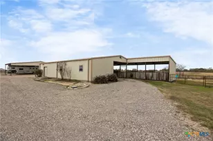 452 County Rd 470, Chilton, TX 76632 - Photo 31