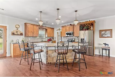 452 County Road 470, Chilton, TX 76632 - Photo 5