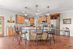 452 County Rd 470, Chilton, TX 76632 - Photo 5