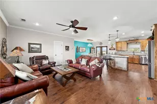 452 County Rd 470, Chilton, TX 76632 - Photo 3