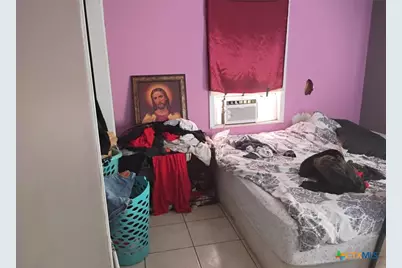 212 E Rosemary Drive, Seguin, TX 78155 - Photo 11