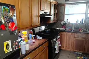 212 E Rosemary Dr, Seguin, TX 78155 - Photo 7