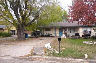 212 E Rosemary Dr, Seguin, TX 78155 - Photo 3