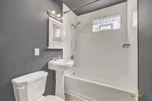 264 Cross River St, New Braunfels, TX 78130 - Photo 17