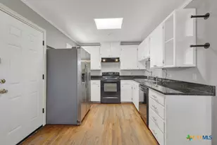 264 Cross River St, New Braunfels, TX 78130 - Photo 11