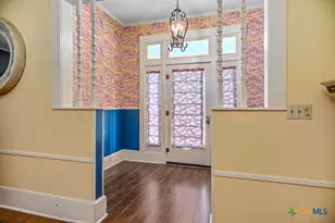 407 Robinson St, Edna, TX 77957 - Photo 3