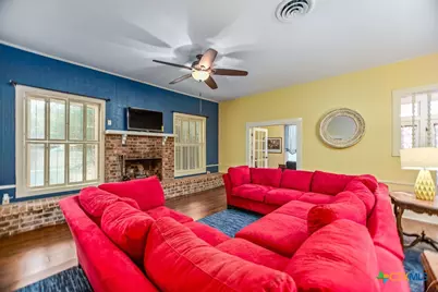 407 Robinson Street, Edna, TX 77957 - Photo 9