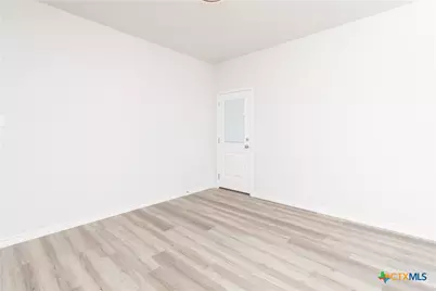 121 Leon Street #B, Copperas Cove, TX 76522 - Photo 5