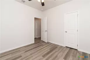 121 Leon St, Copperas Cove, TX 76522 - Photo 9