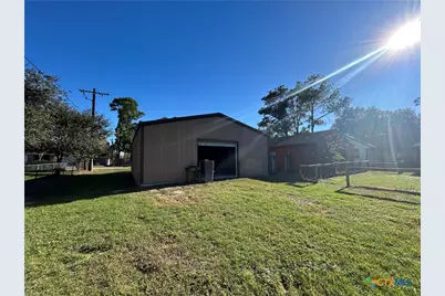 902 Joplin, Victoria, TX 77904 - Photo 37