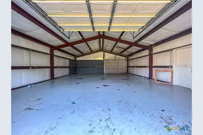 902 Joplin, Victoria, TX 77904 - Photo 39