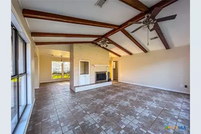 902 Joplin, Victoria, TX 77904 - Photo 13