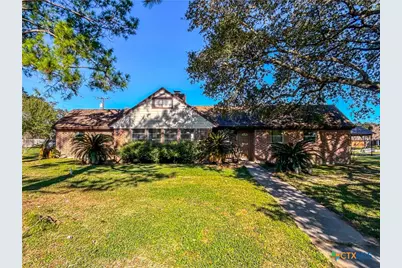 902 Joplin, Victoria, TX 77904 - Photo 1