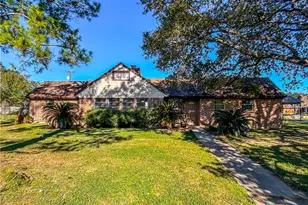 902 Joplin, Victoria, TX 77904 - Photo 1