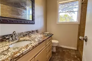 902 Joplin, Victoria, TX 77904 - Photo 29