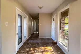 902 Joplin, Victoria, TX 77904 - Photo 5