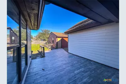 902 Joplin, Victoria, TX 77904 - Photo 31