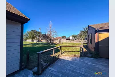 902 Joplin, Victoria, TX 77904 - Photo 33