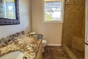 902 Joplin, Victoria, TX 77904 - Photo 27