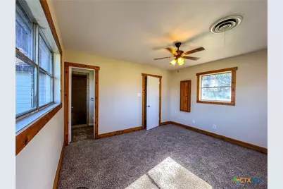 902 Joplin, Victoria, TX 77904 - Photo 19