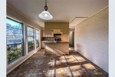 902 Joplin, Victoria, TX 77904 - Photo 17