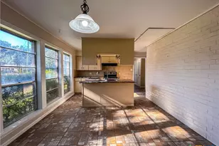 902 Joplin, Victoria, TX 77904 - Photo 17