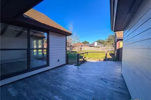 902 Joplin, Victoria, TX 77904 - Photo 31