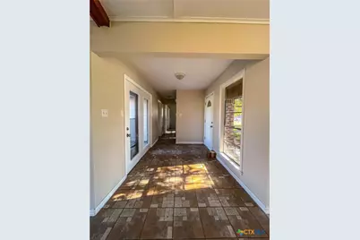 902 Joplin, Victoria, TX 77904 - Photo 5