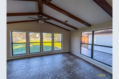 902 Joplin, Victoria, TX 77904 - Photo 9