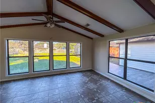 902 Joplin, Victoria, TX 77904 - Photo 9