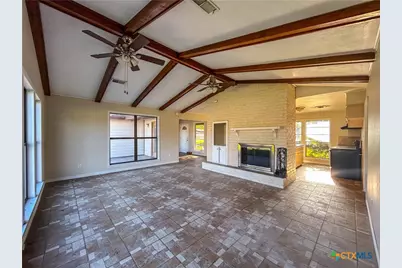 902 Joplin, Victoria, TX 77904 - Photo 13