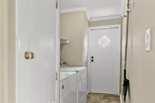 705 Peabody St, Edna, TX 77957 - Photo 11