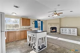 705 Peabody St, Edna, TX 77957 - Photo 9