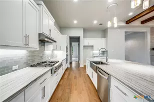 132 Raptor Beak Wy, Cedar Creek, TX 78612 - Photo 11