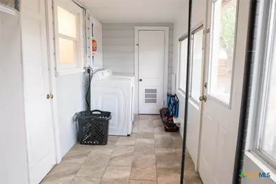 206 N Arnold Street, Lampasas, TX 76550 - Photo 11