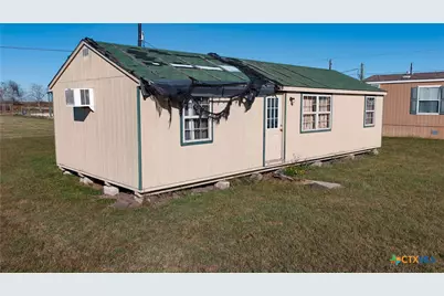 1306 W Ben Tindall Avenue, Seadrift, TX 77983 - Photo 5