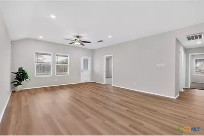 941 Armadillo Drive, Seguin, TX 78155 - Photo 5