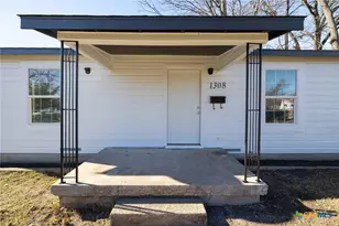 1308 S 45th St, Temple, TX 76504 - Photo 1