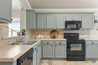 2126 Wiltshire Drive, New Braunfels, TX 78130 - Photo 11