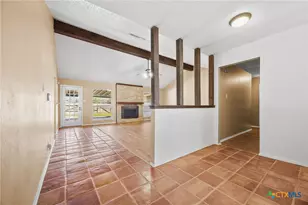 2006 Canyon Creek Dr, Temple, TX 76502 - Photo 3