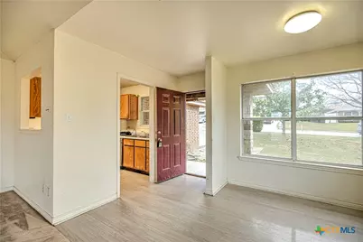 1319 N 12th Street, Temple, TX 76501 - Photo 7