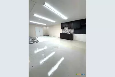 786 S Castell Avenue #G, New Braunfels, TX 78130 - Photo 11