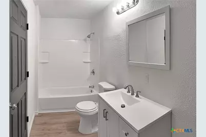 1113 W Downs Avenue, Temple, TX 76504 - Photo 11