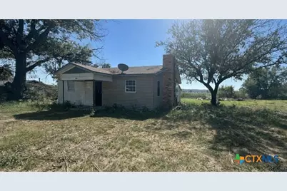 110 Hollis Lane, Gatesville, TX 76528 - Photo 1