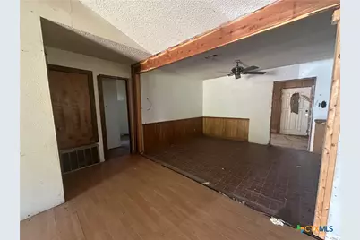 110 Hollis Lane, Gatesville, TX 76528 - Photo 5