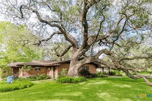 1209 Moss Ln, Cuero, TX 77954 - Photo 13