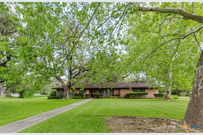 1209 Moss Lane, Cuero, TX 77954 - Photo 3